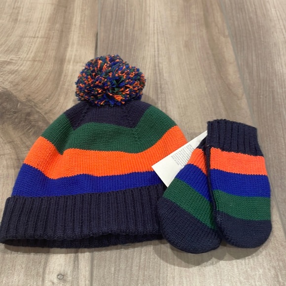 NWT Janie and Jack Beanie and Mitten Set - Picture 1 of 4